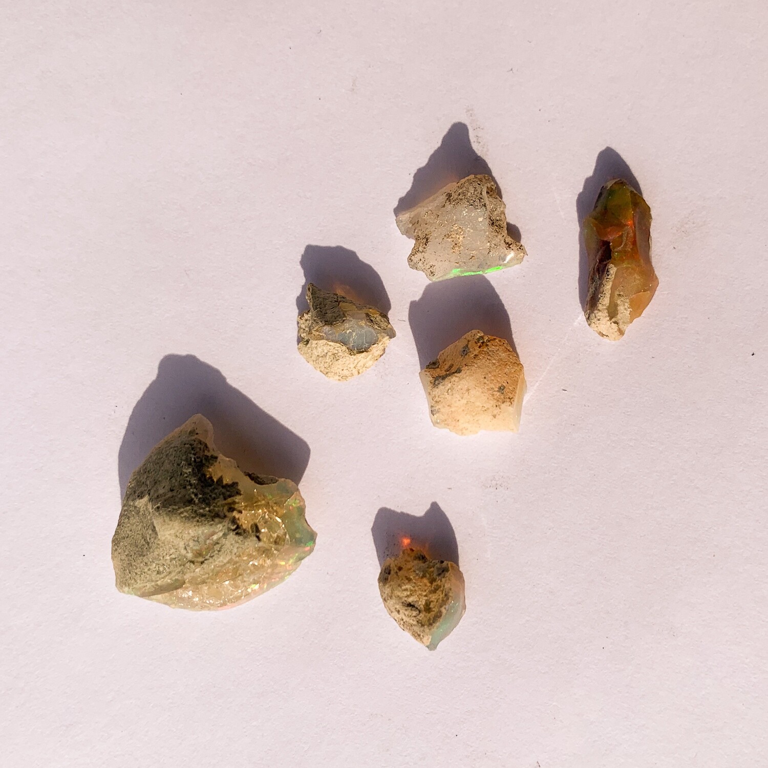 Ethiopian Opals - 6 pieces - 9.9 grams