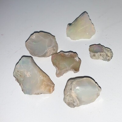 Ethiopian Opals - 6 pieces - 12.9 grams