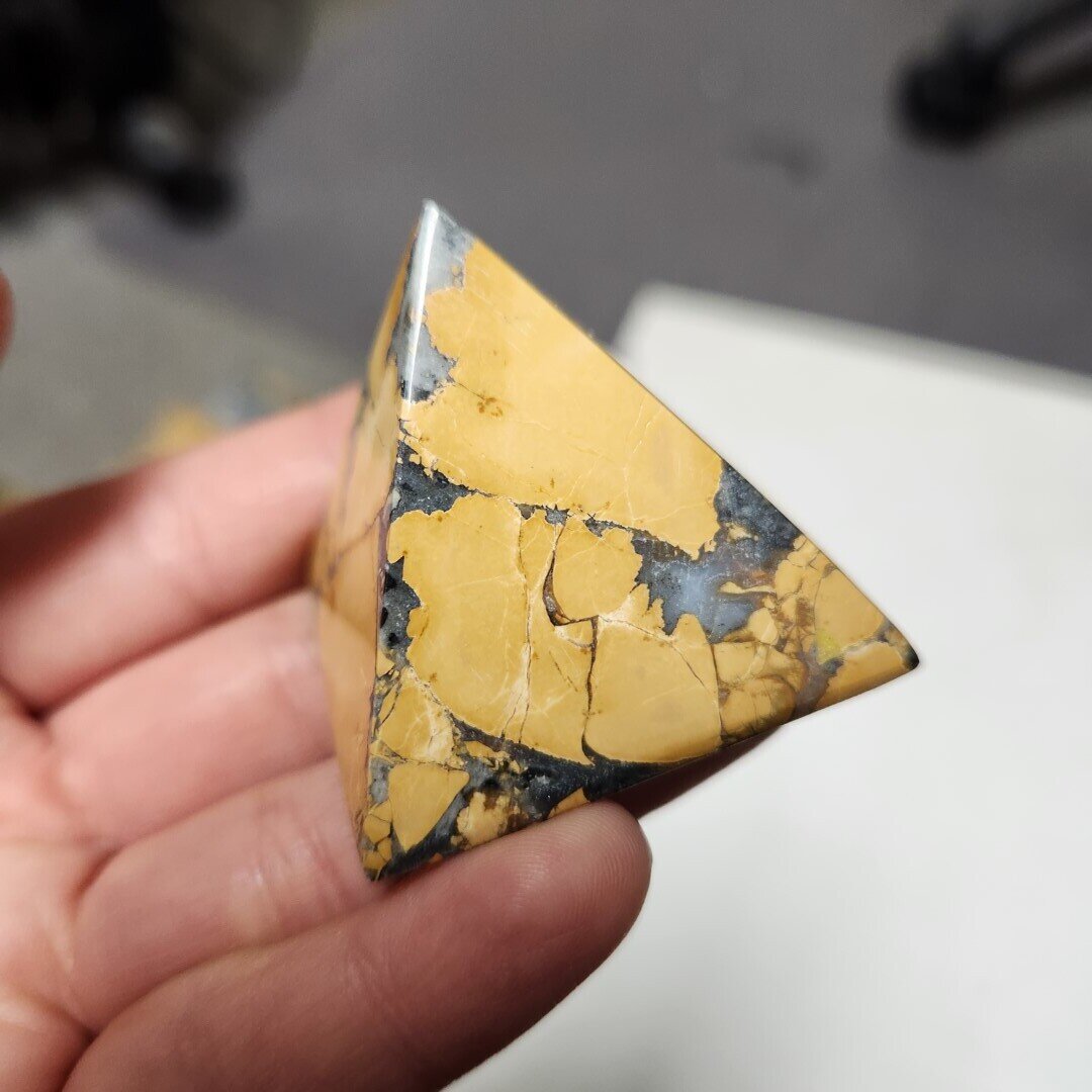 Maligano Jasper Pyramid
