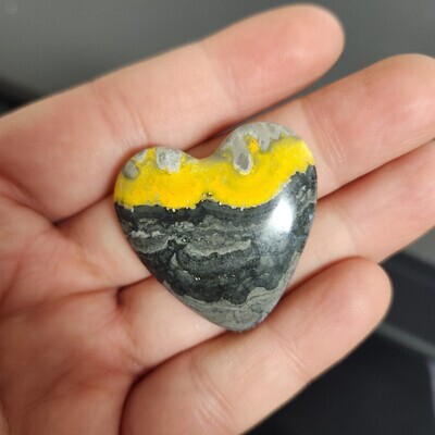 Bumblebee Stone Heart