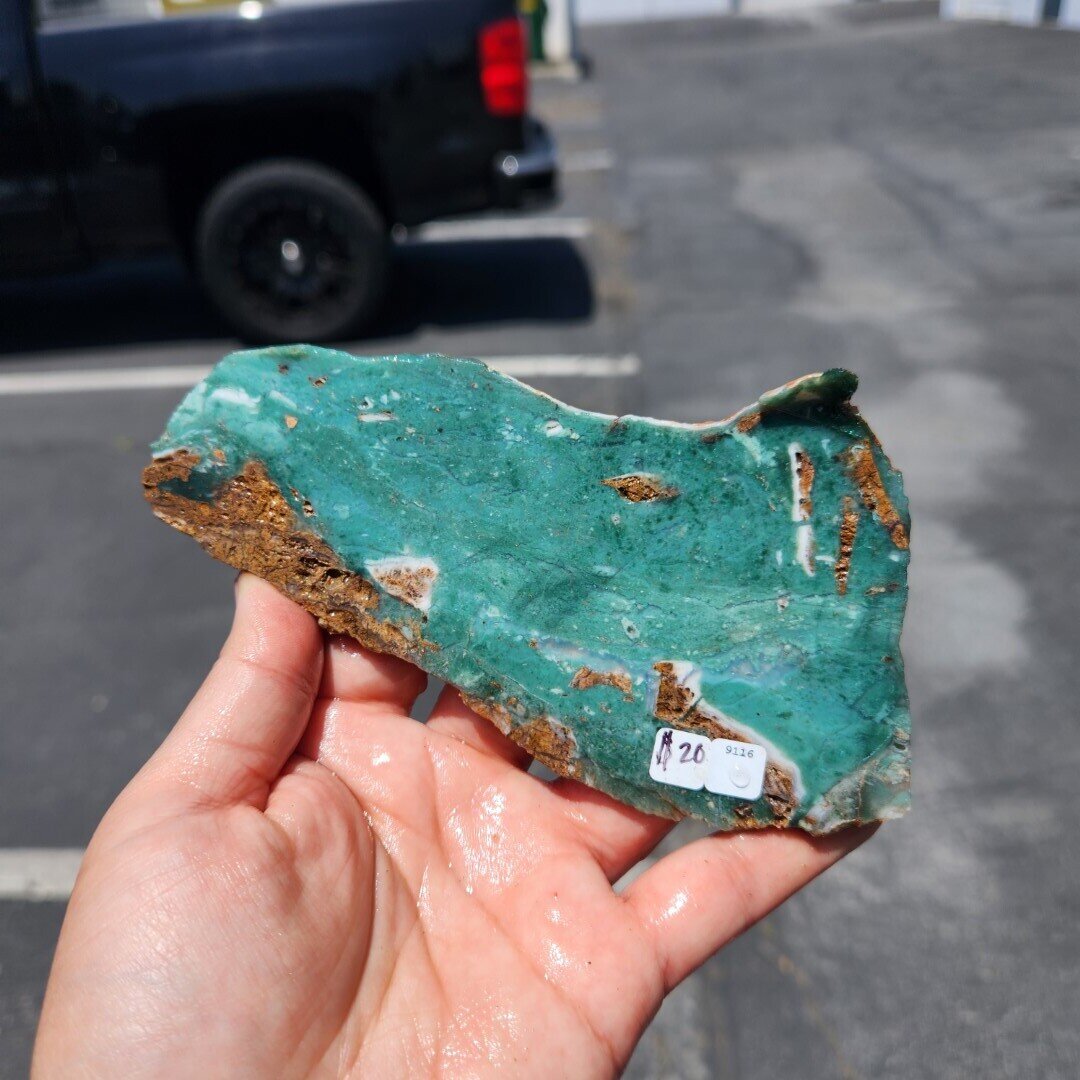 Mtotolite Slab