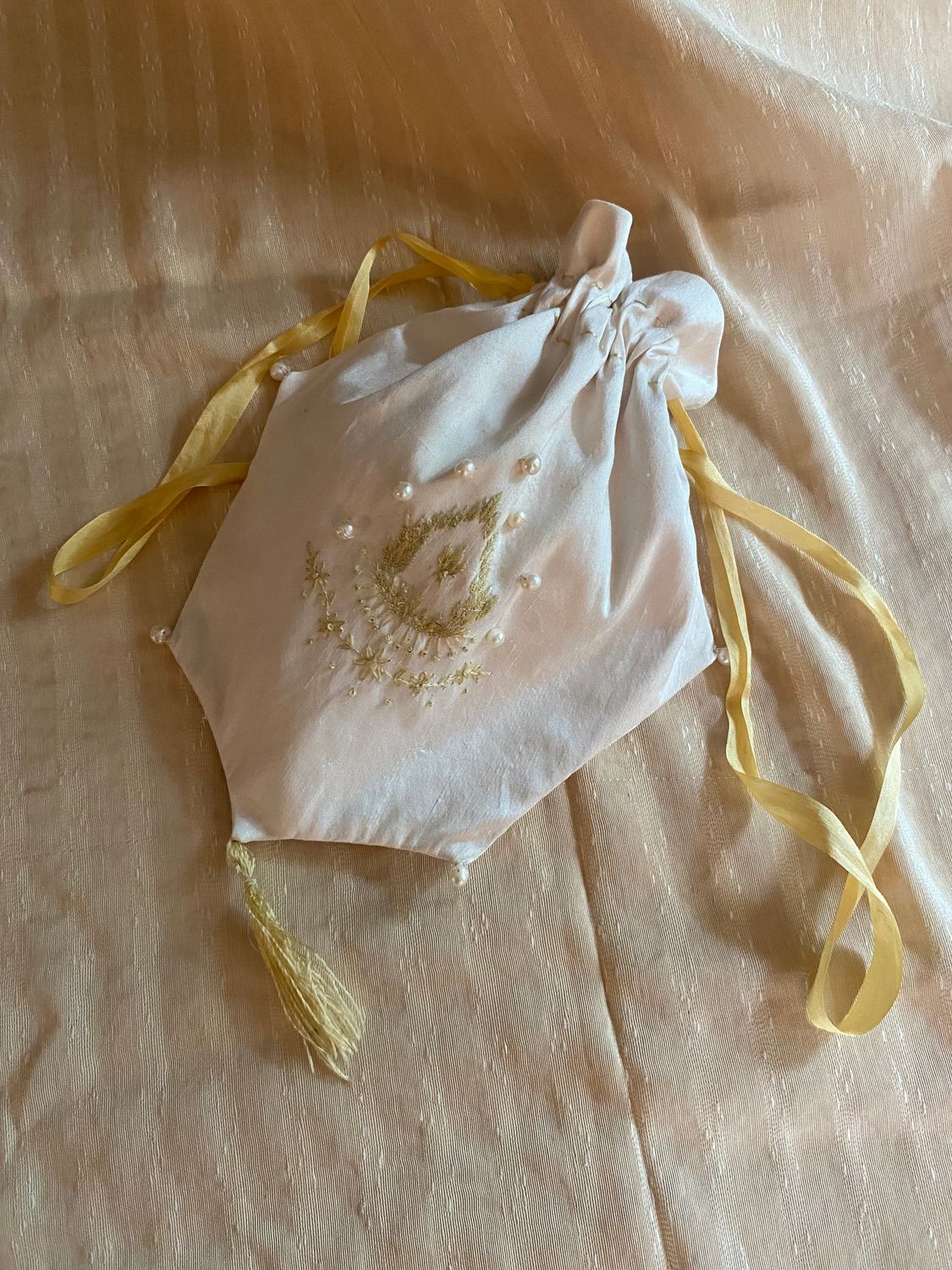 Réticule en Soie Perlée