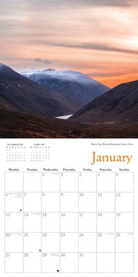 2025 Northern Ireland Wall Calendar Planner Organiser Gift for Christmas New Year