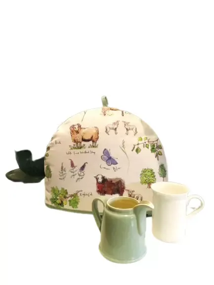 Tea Cosy 100% Cotton Polyester Out In The Fields Farm Animals Kitchen Dining