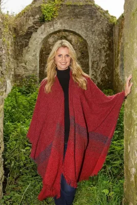 Women&#39;s Celtic Shawl Ruana Red 85% Lambswool 15% Nylon Irish Woven