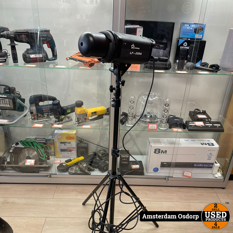 Linkstar LF-250A + Standaard Studio Flitser | Nette Staat Linkstar LF-250A + Standaard Studio Flitser | Nette Staat