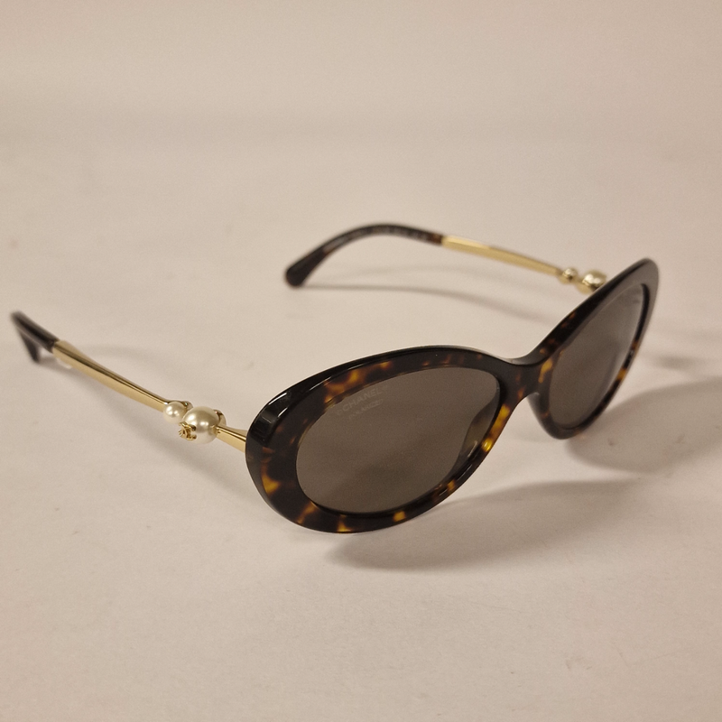 CHANEL Acetate Pearl Sunglasses 5428-H Zonnebril polarized CHANEL Acetate Pearl Sunglasses 5428-H Zonnebril polarized