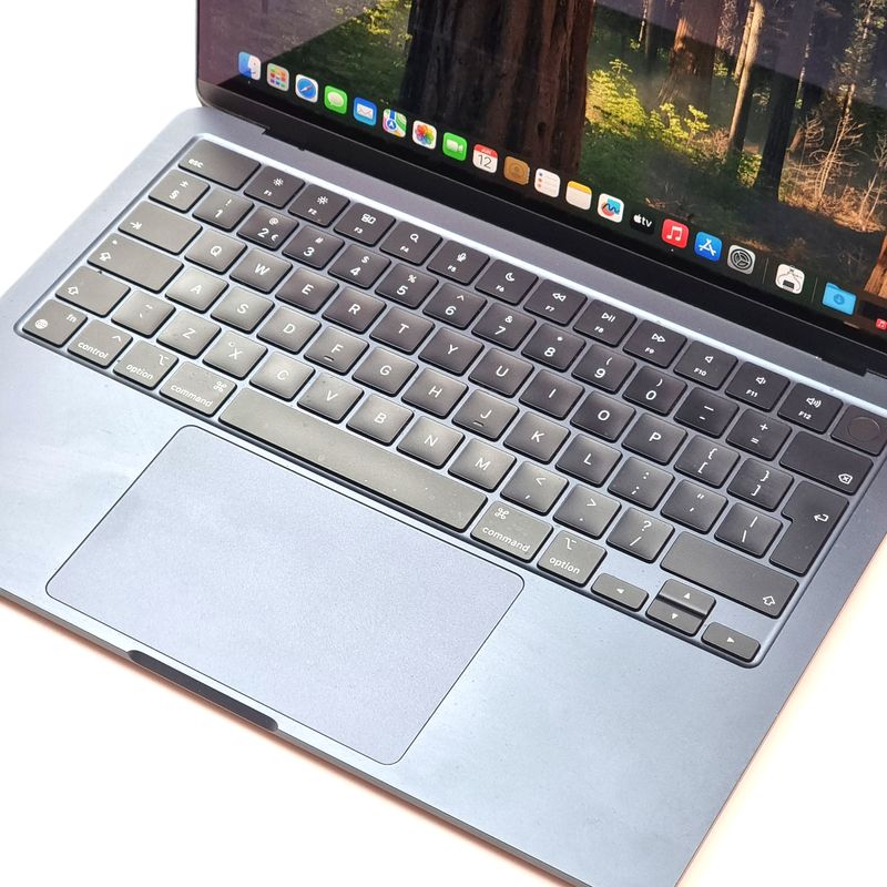 Macbook Air 2022 M2 16GB 512GB Blauw | Nette staat — Used Products