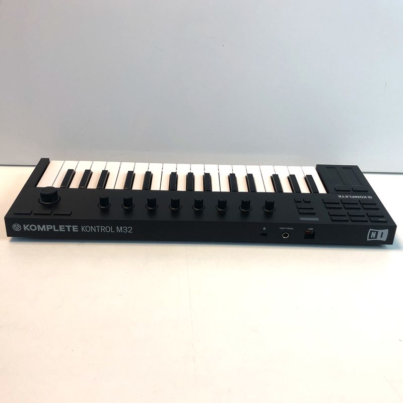 Native instruments Komplete kontrol m32 | Nette Staat — Used Products