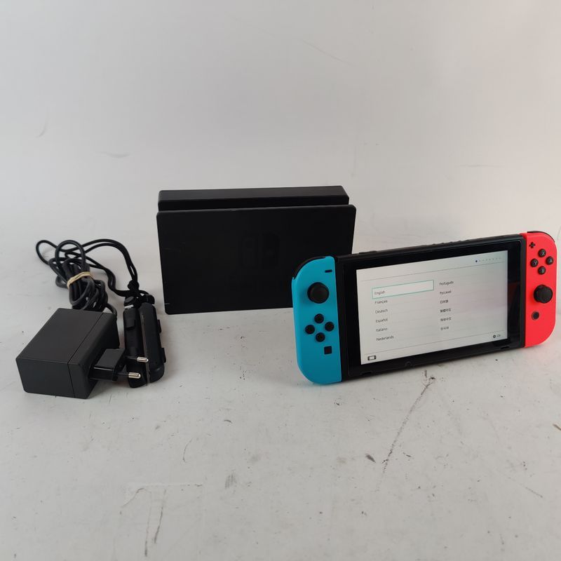 T*n様 Nintendo Switch Nintendo Switch NEON + Lader + Dock + Straps — Used Products