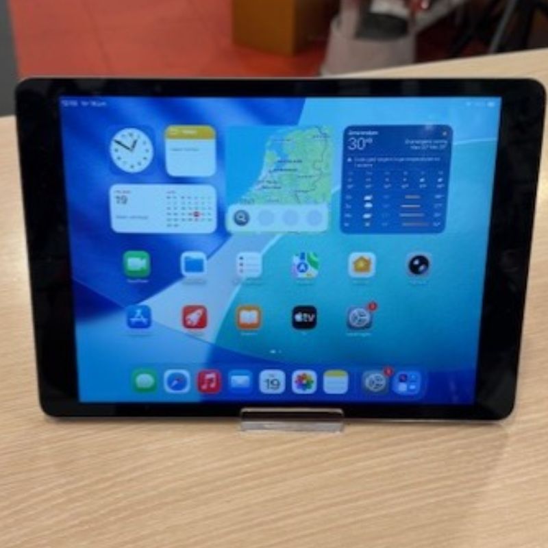 Apple iPad 8th 32GB Space Gray — Used Products