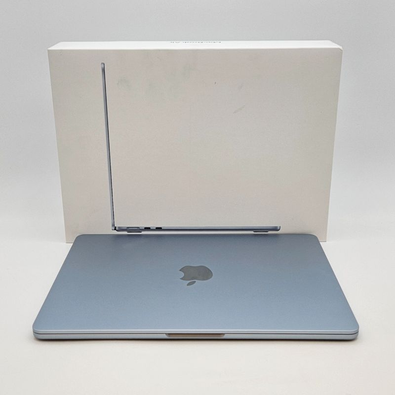 MacBook Air 13 Inch 2025 - M4 16GB RAM 512GB SSD - ZGAN — Used