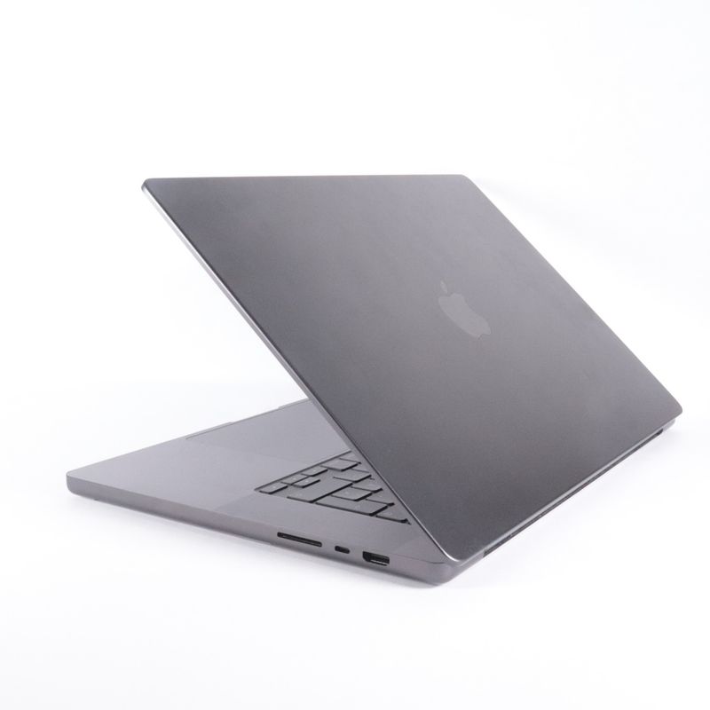 MacBook Pro 2024 16