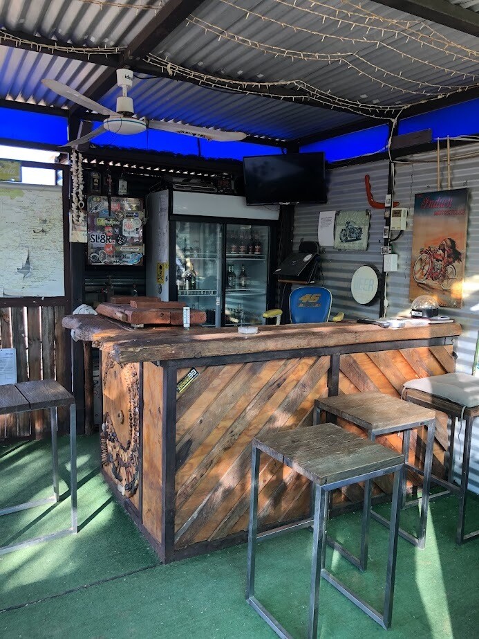 Madwaleni Bush Pub &amp; Pool