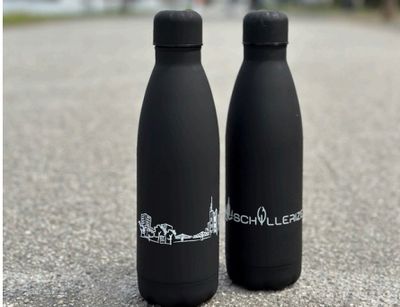 Flaschen & Becher Flaschen & Becher