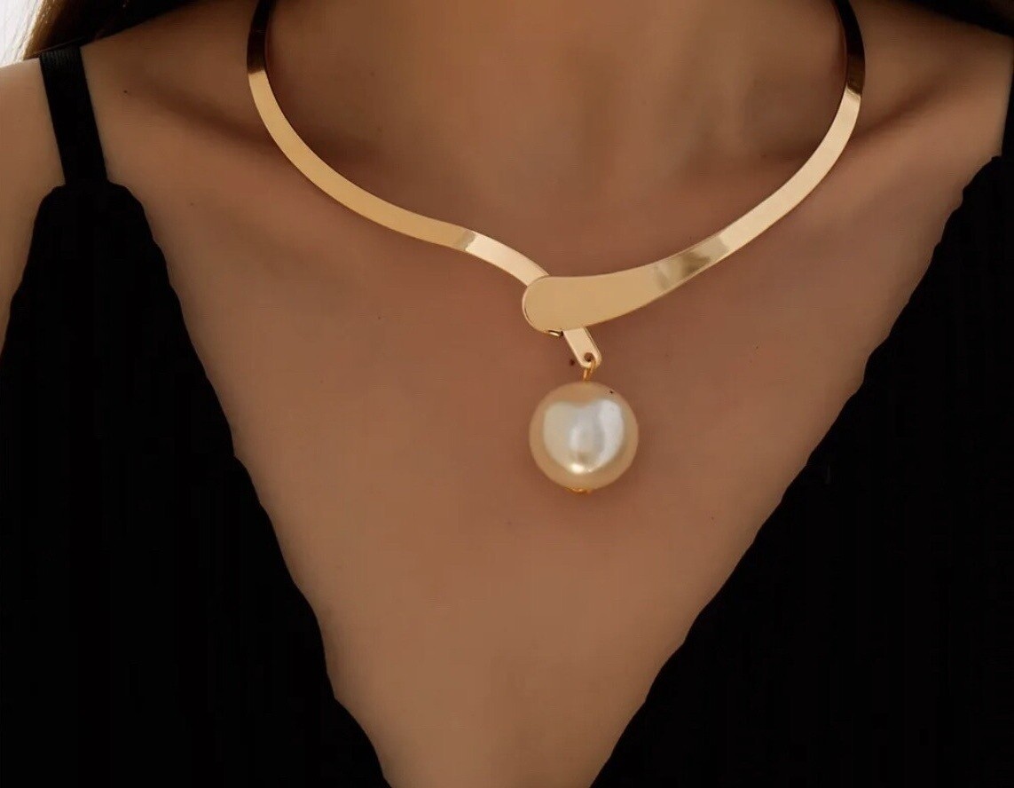 Round Pearl Necklace