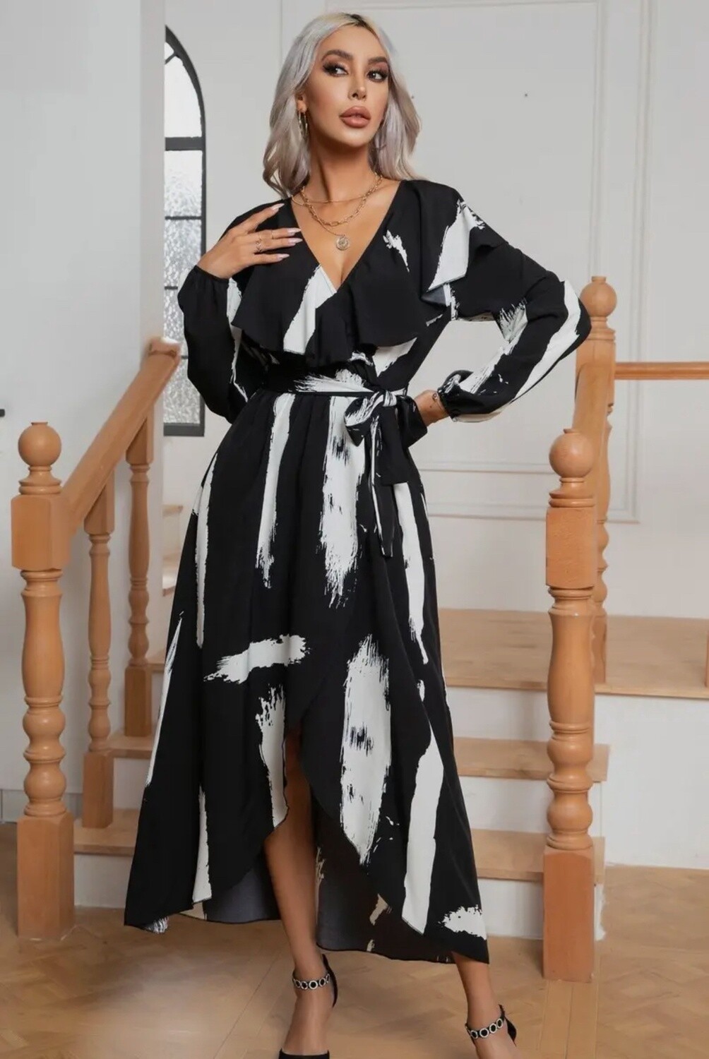 V-Neck Ruffle Long Sleeve with Belt Print Dress