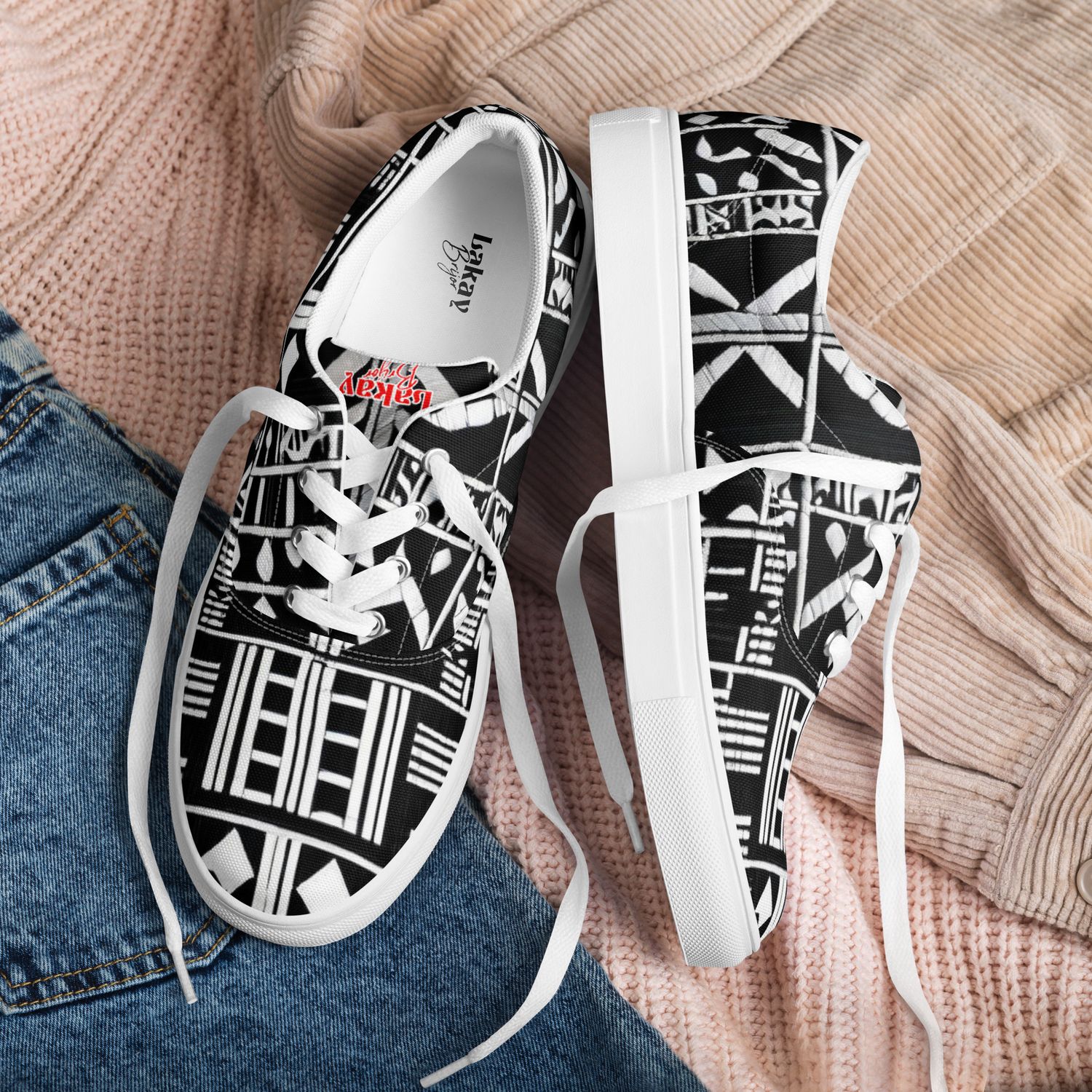 Men’s lace-up canvas shoes