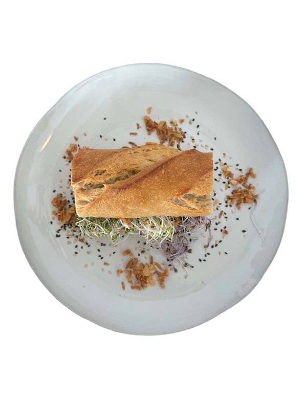 broodje spicy pinda broodje spicy pinda
