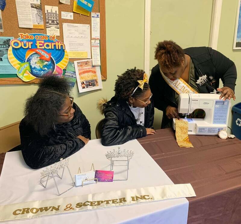 1 Hour of Sewing Instruction