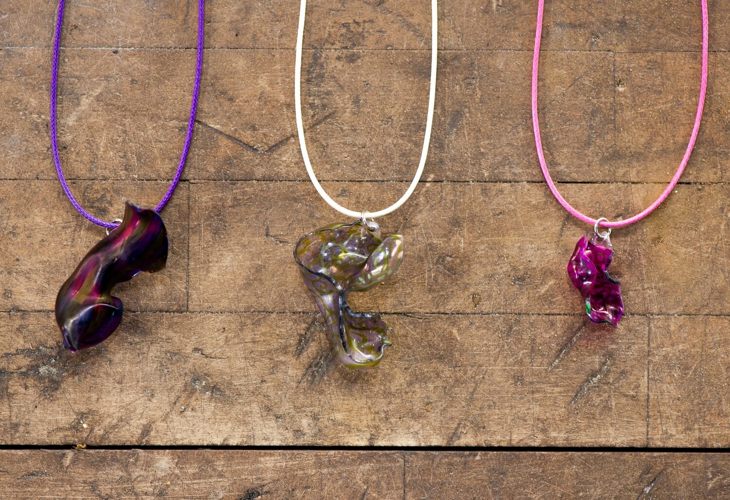 Create a outlet necklace online