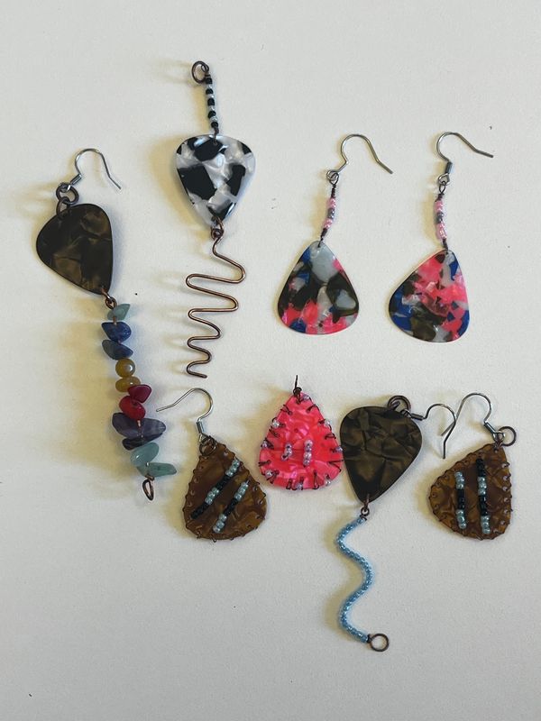 B. October Whet Thursday: Wire Wrapped Guitar Pick Jewelry B. October Whet Thursday: Wire Wrapped Guitar Pick Jewelry