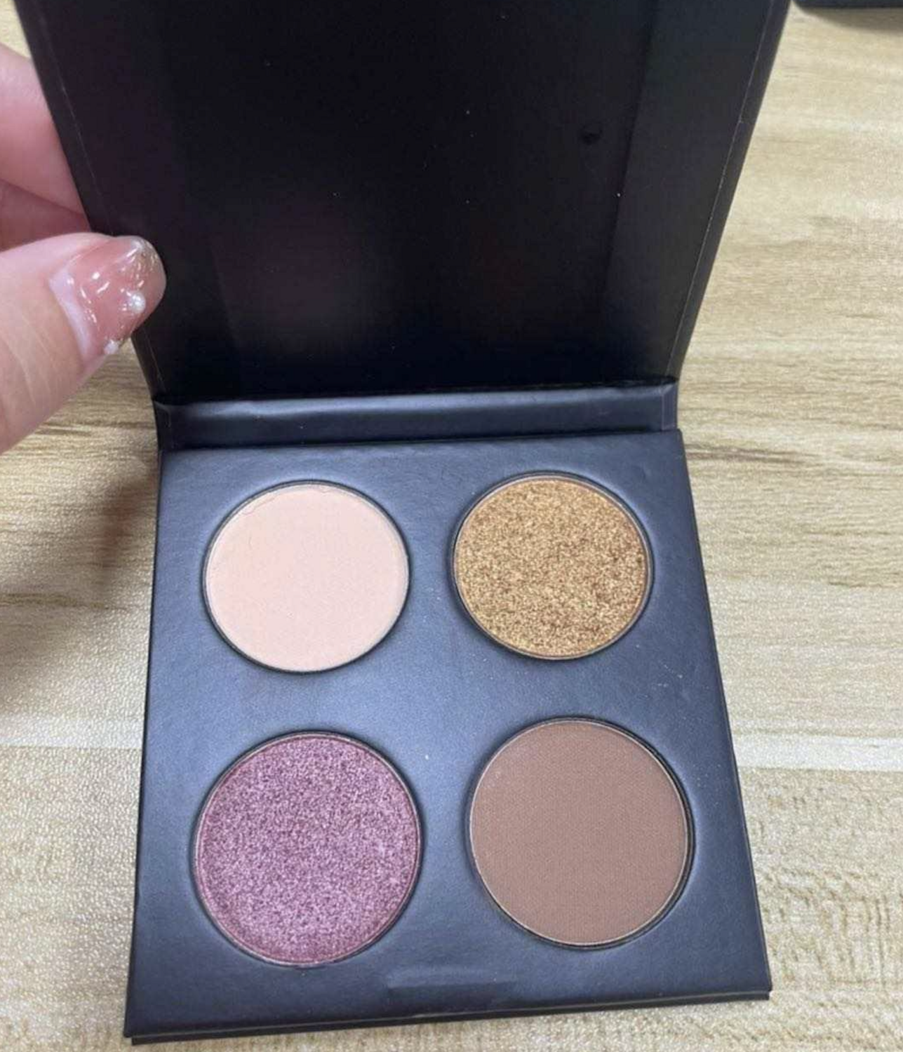 Strutter Eyeshadow Palette