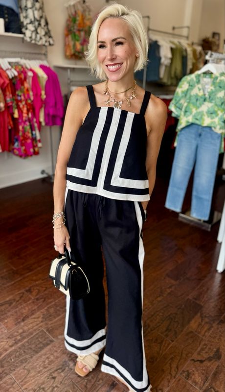 Contrast Abstract Border Blouse