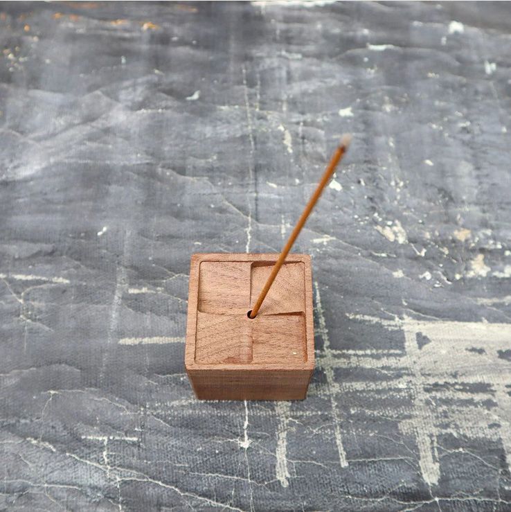 Wooden Diffuser-Incense Holder, Design: echo valley