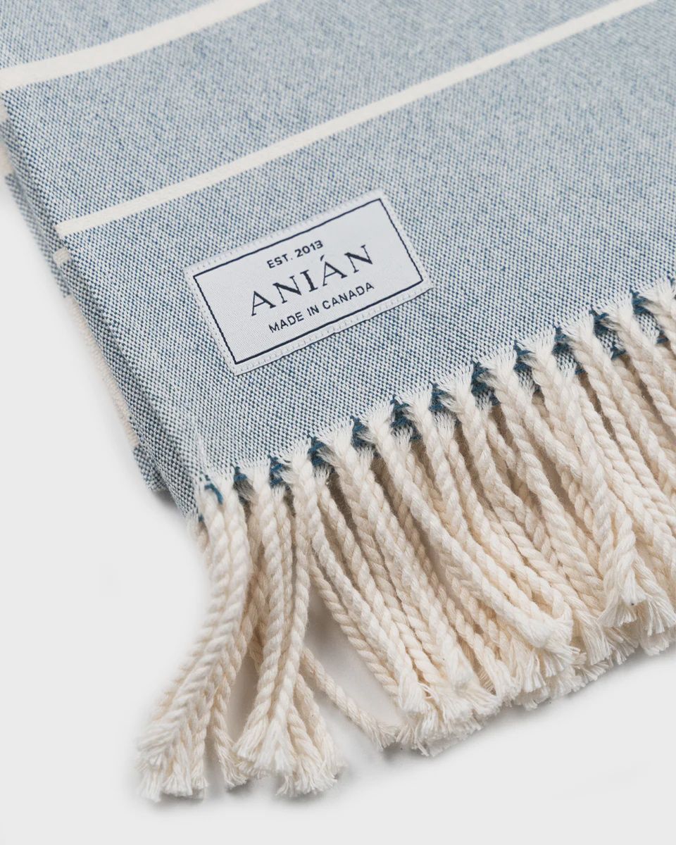 The Palermo Towel, Colour: curacao