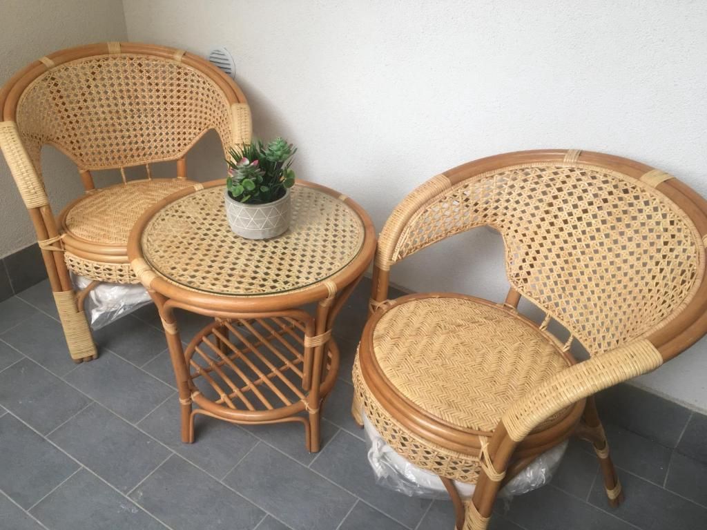 Bamboo Set Coffee Table with 2 Chairs