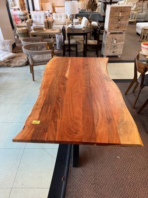 Dining table Live Edge