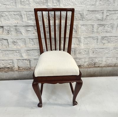 WDN UPHOLSTERY CHAIR 26