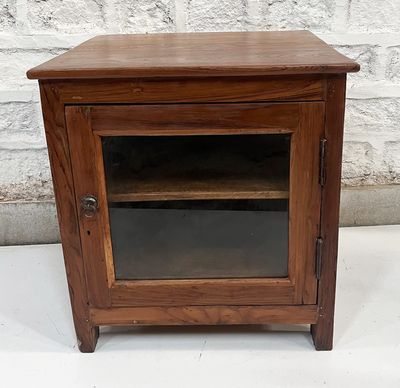 WDN GLASS CABINET 55