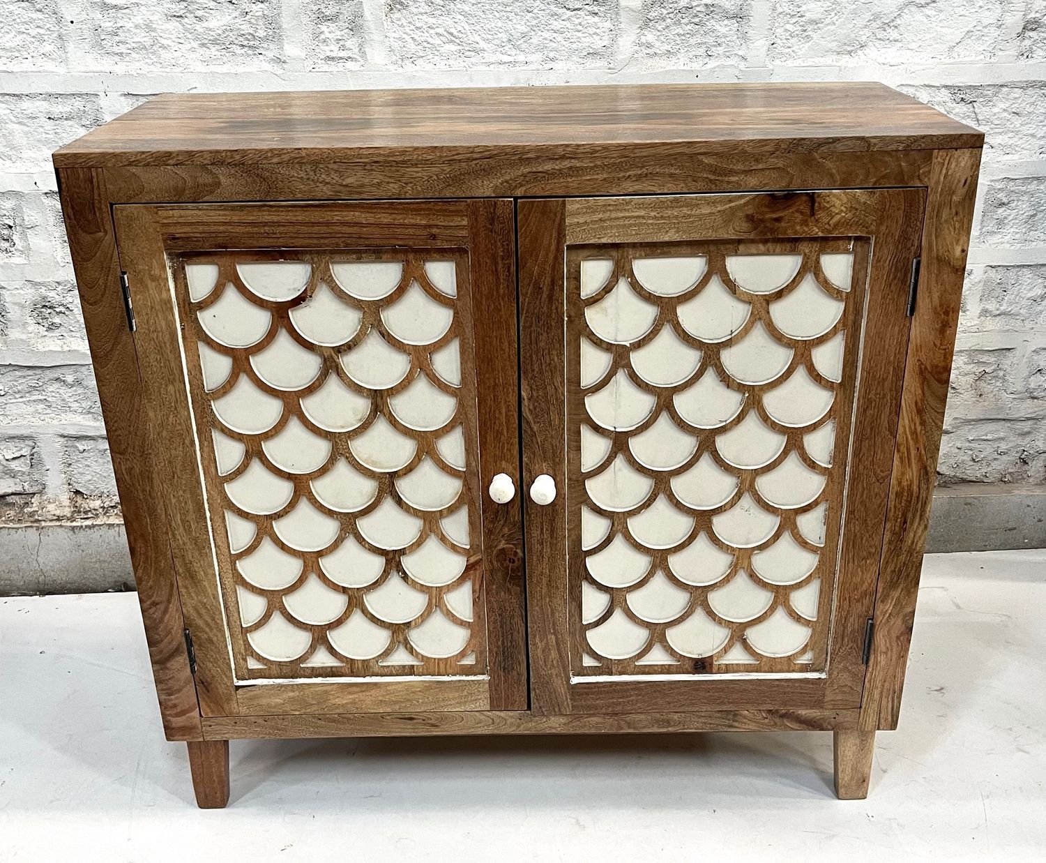 WDN SIDEBOARD 71