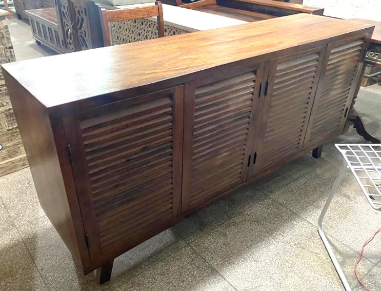 WDN SIDEBOARD 67