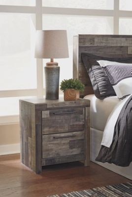 Wynnlow 24&quot; 2 Drawer Charging Nightstand