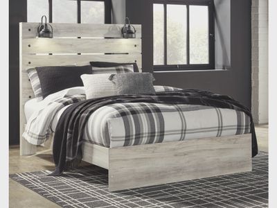Cambeck Queen Bed