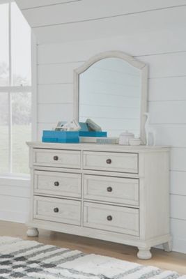 Robbinsdale Dresser and Mirror 6  drawers