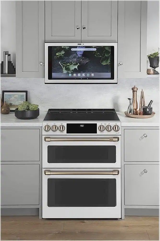 Café - 7.0 Cu. Ft. Slide-In Double Oven Electric Induction Convection Range - Matte White