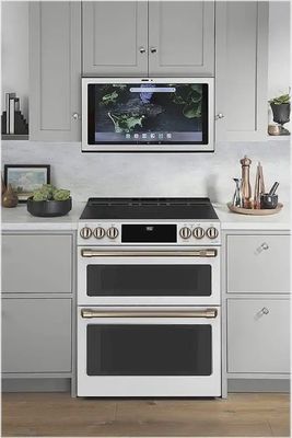 Café - 7.0 Cu. Ft. Slide-In Double Oven Electric Induction Convection Range - Matte White