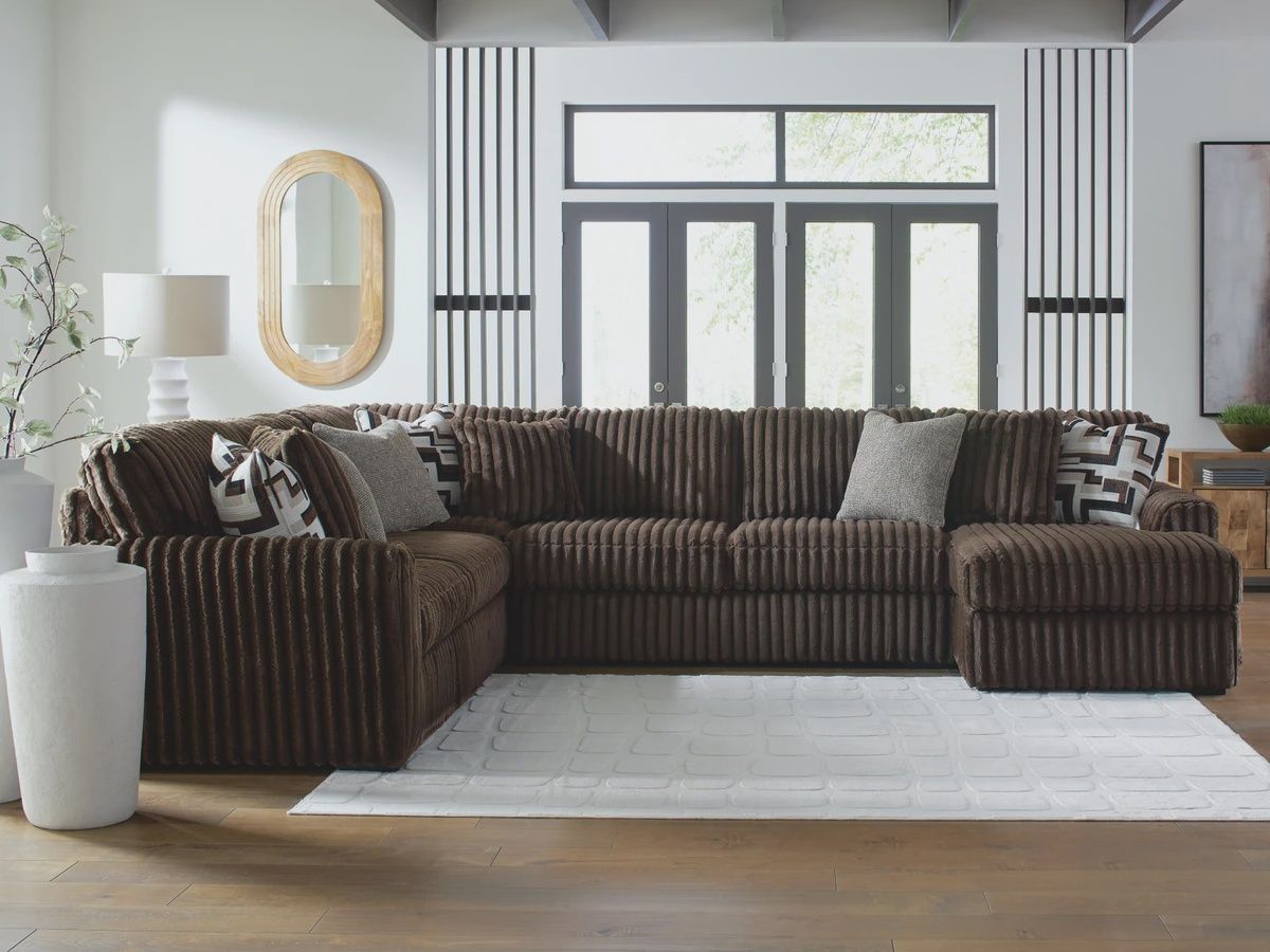 Midnight-Madness 4-Piece Sectional with Chaise Chocolate, Orientation: Right Arm Facing