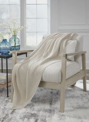 Gayelery Throw