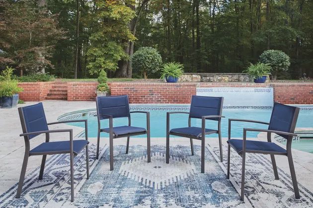 Rocky Creek Sling Arm Chair (4/CN)