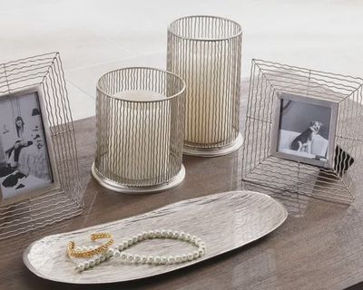 Dympna Accessory Set