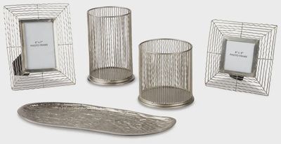 Dympna Accessory Set
