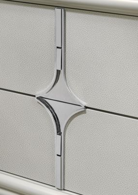 B025 - Chest - White