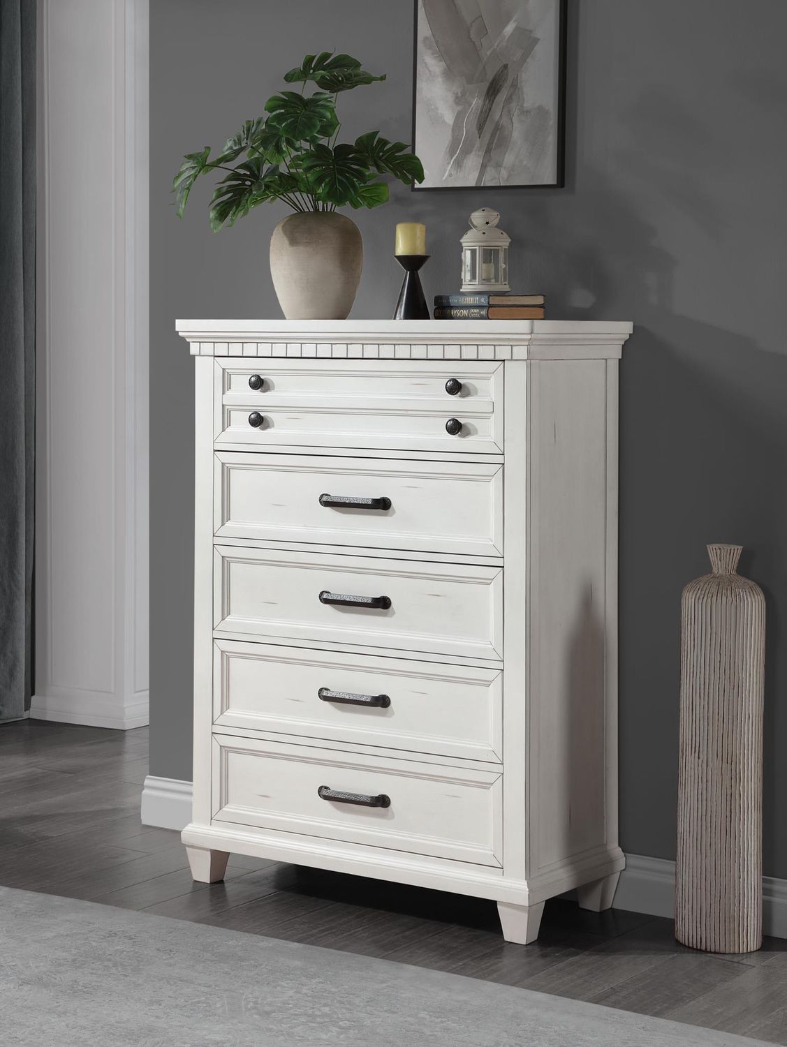 B078 - Chest - White
