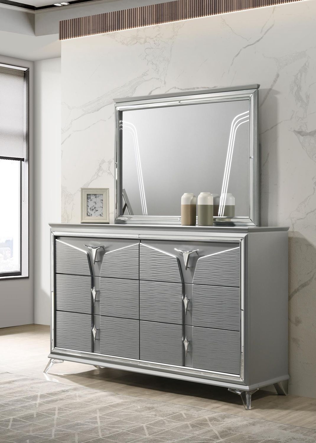 B024 - Mirror - Olive Shimmer Silver