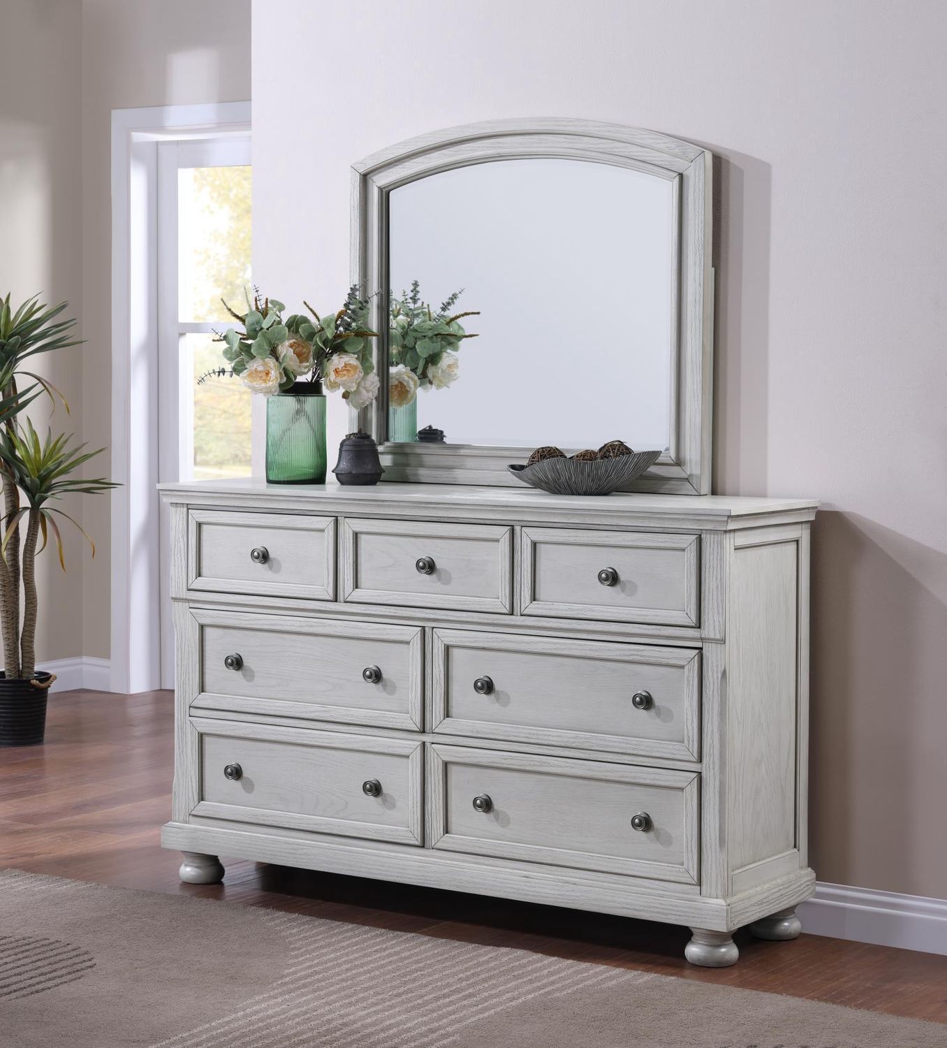 B071 - Mirror - White